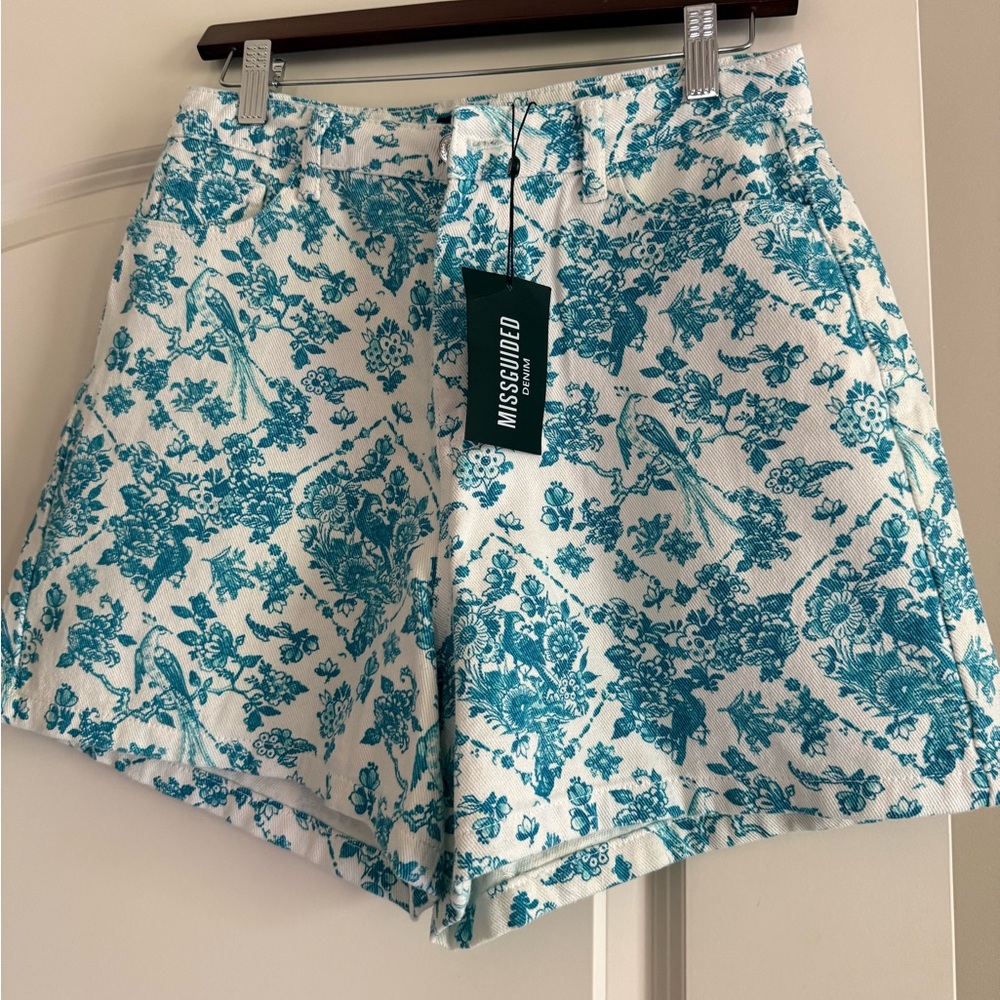 Missguided Plus High Waist Blue and White Floral Shorts